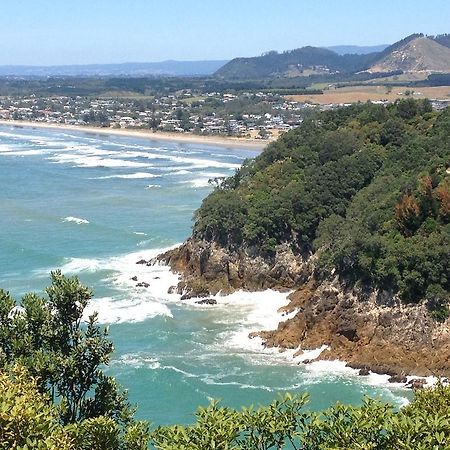 Waihi Beach Getaway-Studio, Ensuite & Private Deck Bagian luar foto